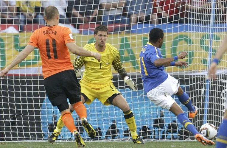 Robinho scores for Brazil against the Netherlands