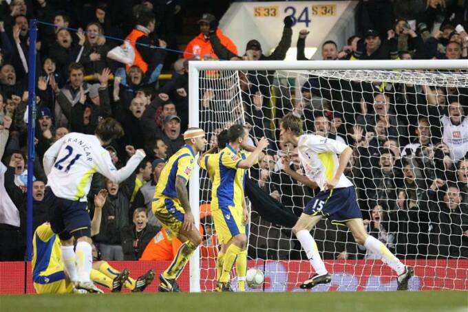 Peter Crouch puts Spurs ahead against Leeds United