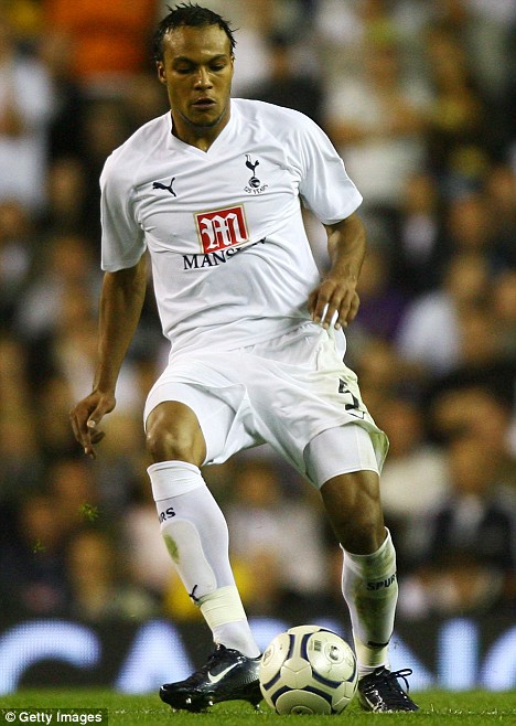 Younes Kaboul - UEFA Champions League 2010/11 - Tottenham Hotspur FC