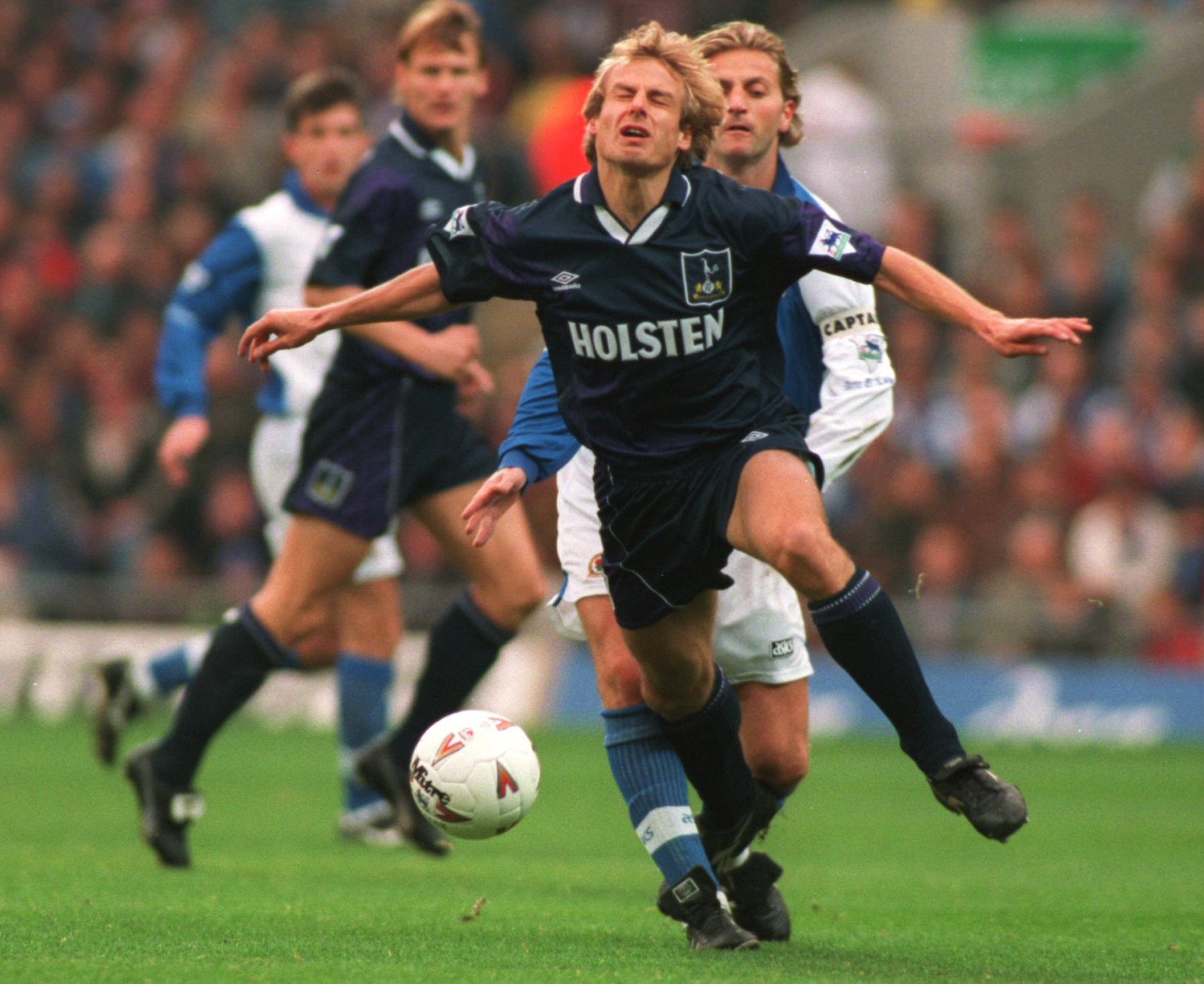 Jurgen Klinsmann playing for Tottenham Hotspur against Blackburn Rovers