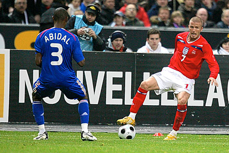 David Beckham & Éric Abidal, England v France, March 2008