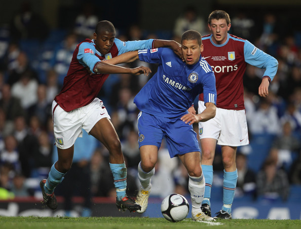 Action from Chelsea v Aston Villa, 2010 FA Youth Cup Final