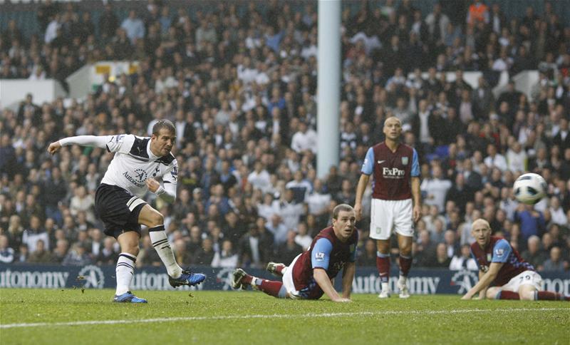 Rafael van der Vaart scores the second of his two goals for Spurs against Aston Villa, October 2010