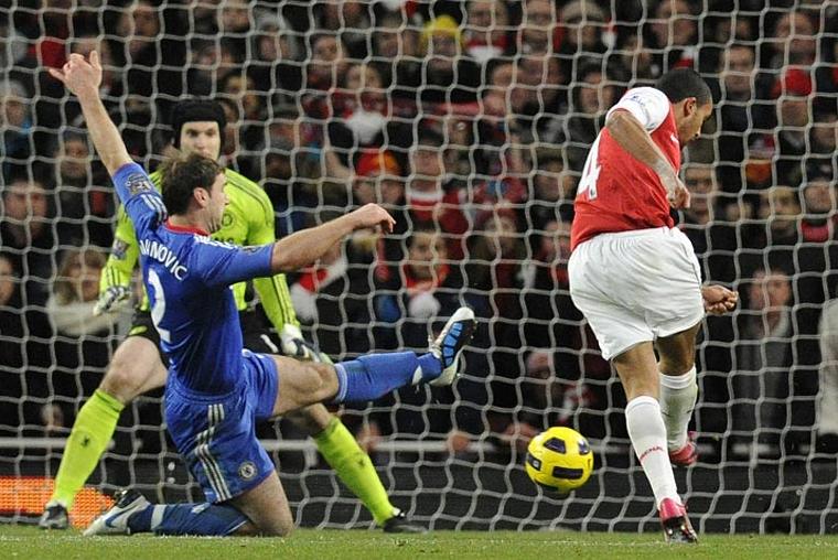 Theo Walcott scores for Arsenal in their 3-1 home win over Chelsea, December 2010
