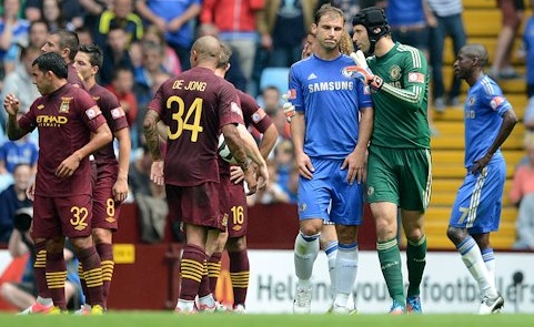 2012 Community Shield action between Chelsea & Manchester City