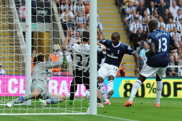 Jermain Defoe scores against Newcastle United, August 2012