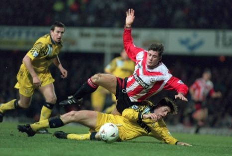 Darren Anderton in action for Spurs at Southampton