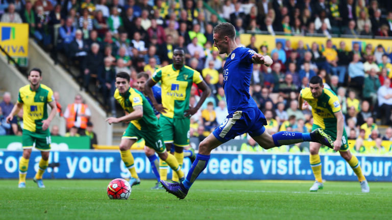 Jamie Vardy of Leicester City in action against Norwich City