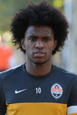 Willian (Anzhi Makhachkala, Russia - Chelsea)