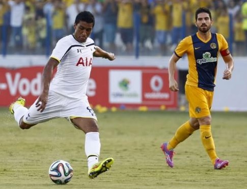 Paulinho against AEL Limassol