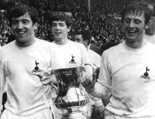 Terry Venables & Jimmy Robertson, Wembley 1967